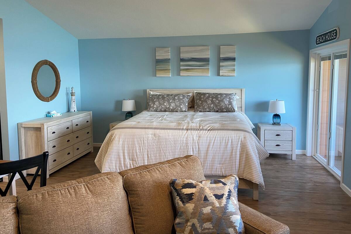 Honeymoon Single Room