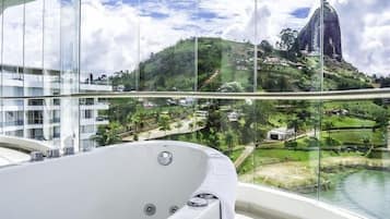 Suite (Imperial Panoramica) | Minibar, Wi-Fi gratuit