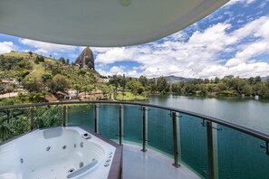 Jetted bathtub - Hotel Los Recuerdos (Guatapé)