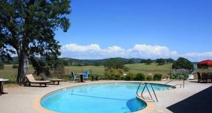 Oak Ridge Inn