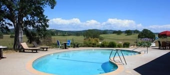 Oak Ridge Inn