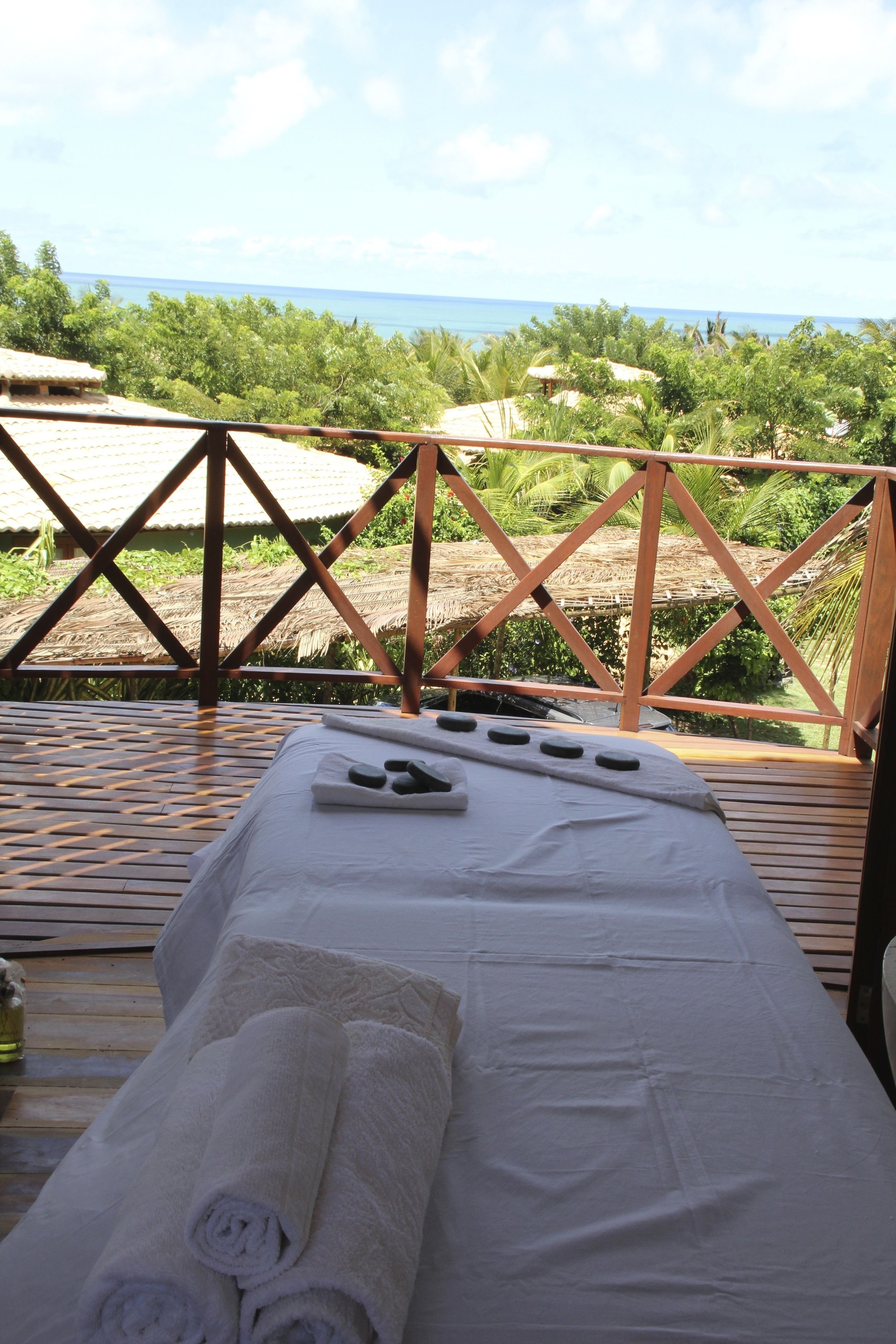 couples treatment room(s), body treatments, hot stone massages, facials