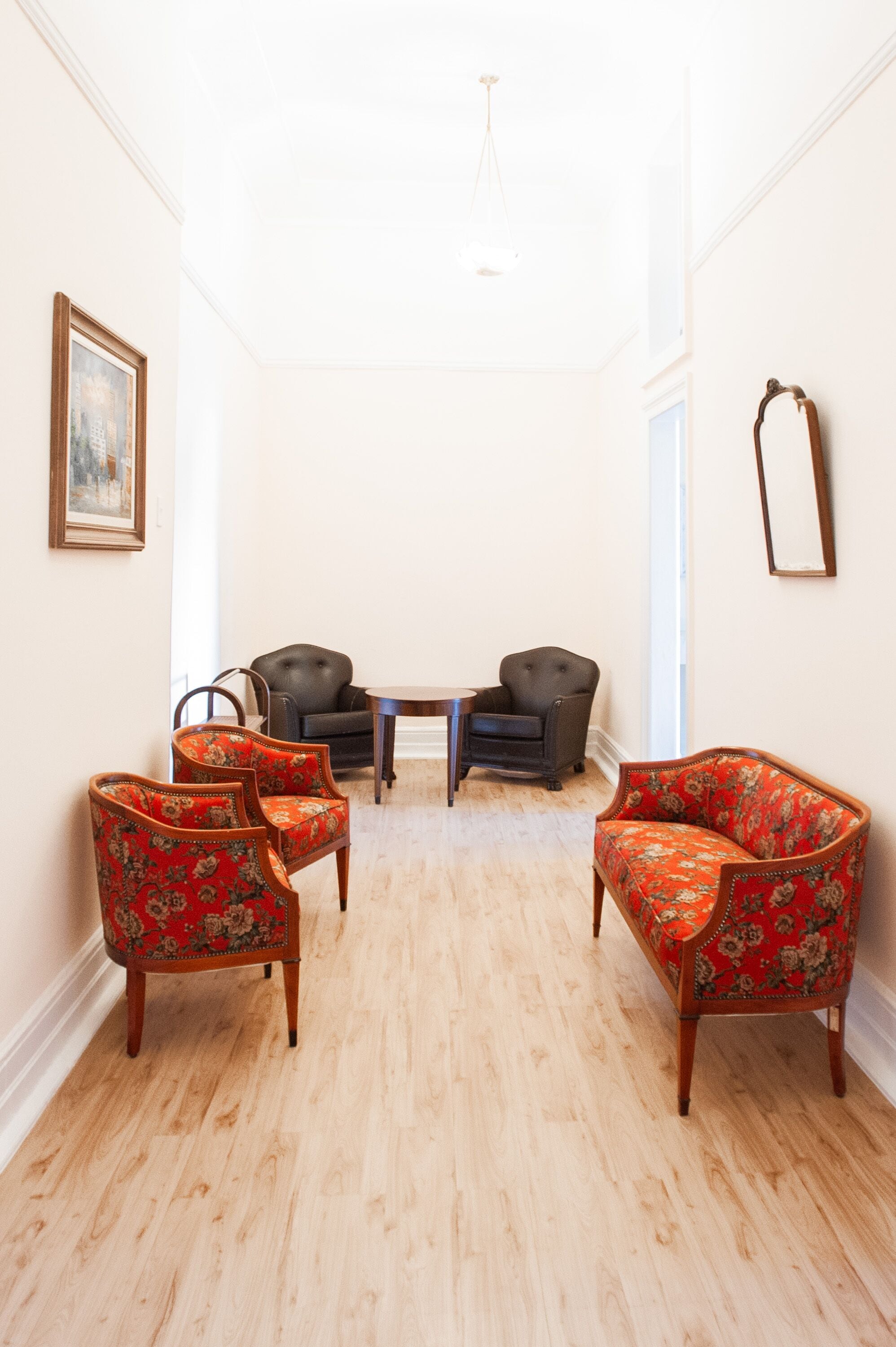 deluxe twin room, multiple beds | 1 bedroom, minibar, desk, bed sheets