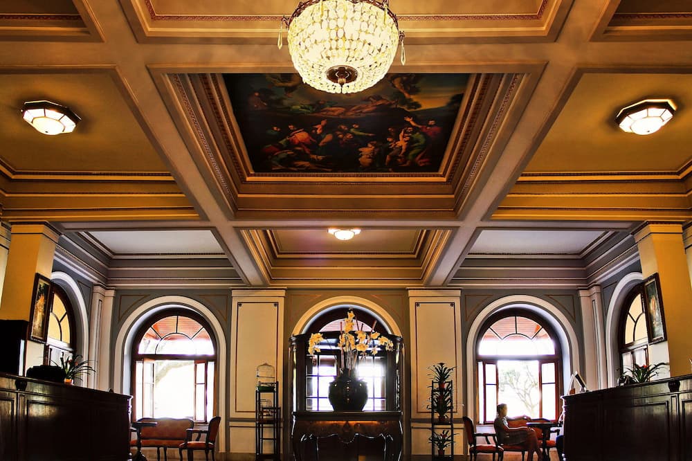 Palace Hotel