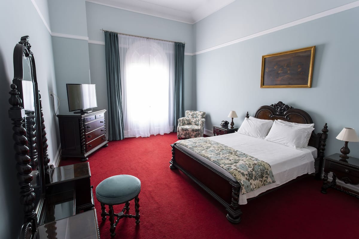 Business studio suite, meerdere bedden | Een minibar, een bureau, beddengoed