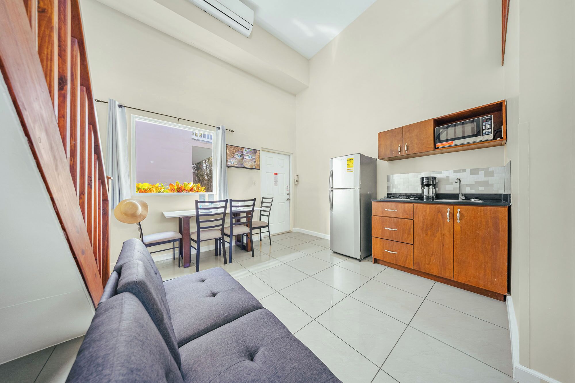 Double Studio Apartment (1 Floor or 2 Floor Available) | 起居区 | 电视