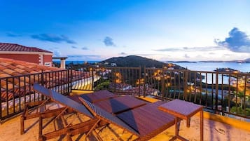 Villa (Inquire Today about last minute disco) | Exterior