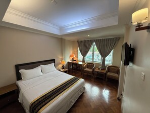 Superior Double Room with city view | In-room safe, desk, laptop workspace, blackout drapes - Grand Laurel Hotel (Yangon)