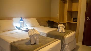 Quarto casal ou duplo | Frigobar, cofres nos quartos, escrivaninha, Wi-Fi de cortesia