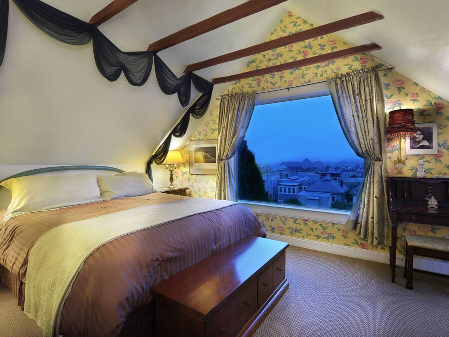Superior Room, 1 King Bed, Fireplace, City View (The View Room)