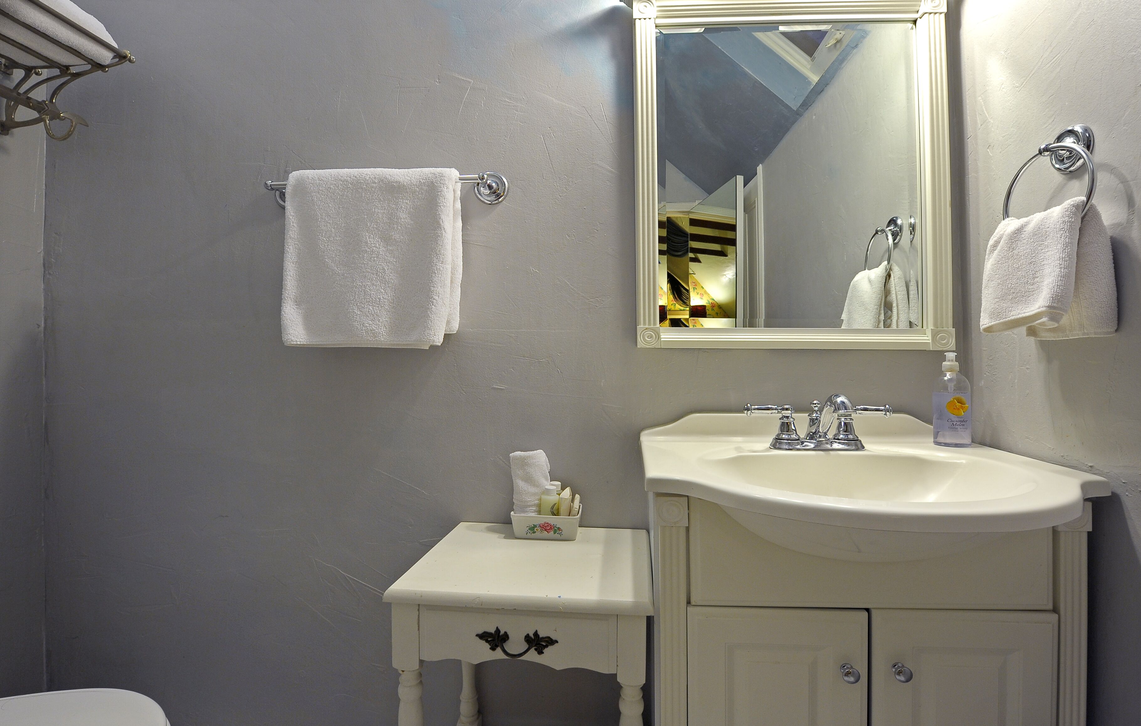 Photo - Noe's Nest Bed and Breakfast