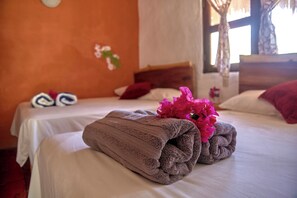 Family Room with Garden View or Pool View | Wifi gratis y ropa de cama