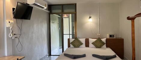 Caja de seguridad en la habitación, escritorio y wifi gratis