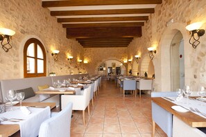 供应晚餐,地中海菜