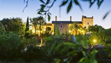 Front of property – evening/night