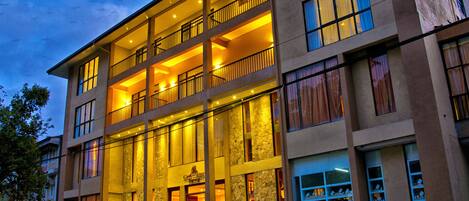 Majoituspaikan sisäänkäynti