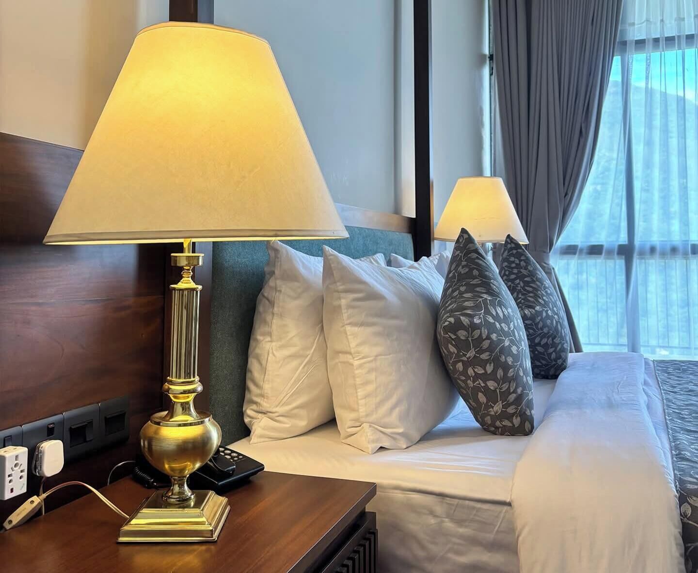 Junior Suite | 1 bedroom, premium bedding, minibar, in-room safe