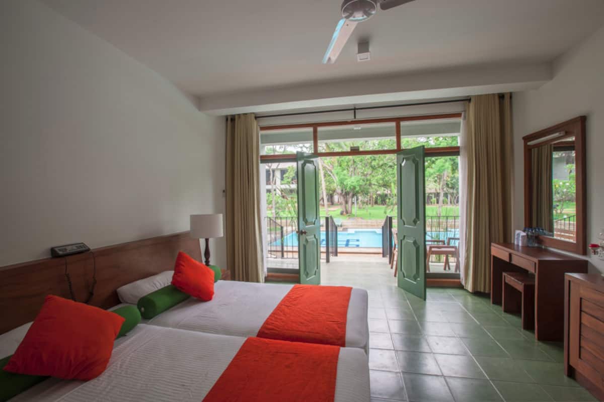 Ropa de cama de alta calidad y minibar