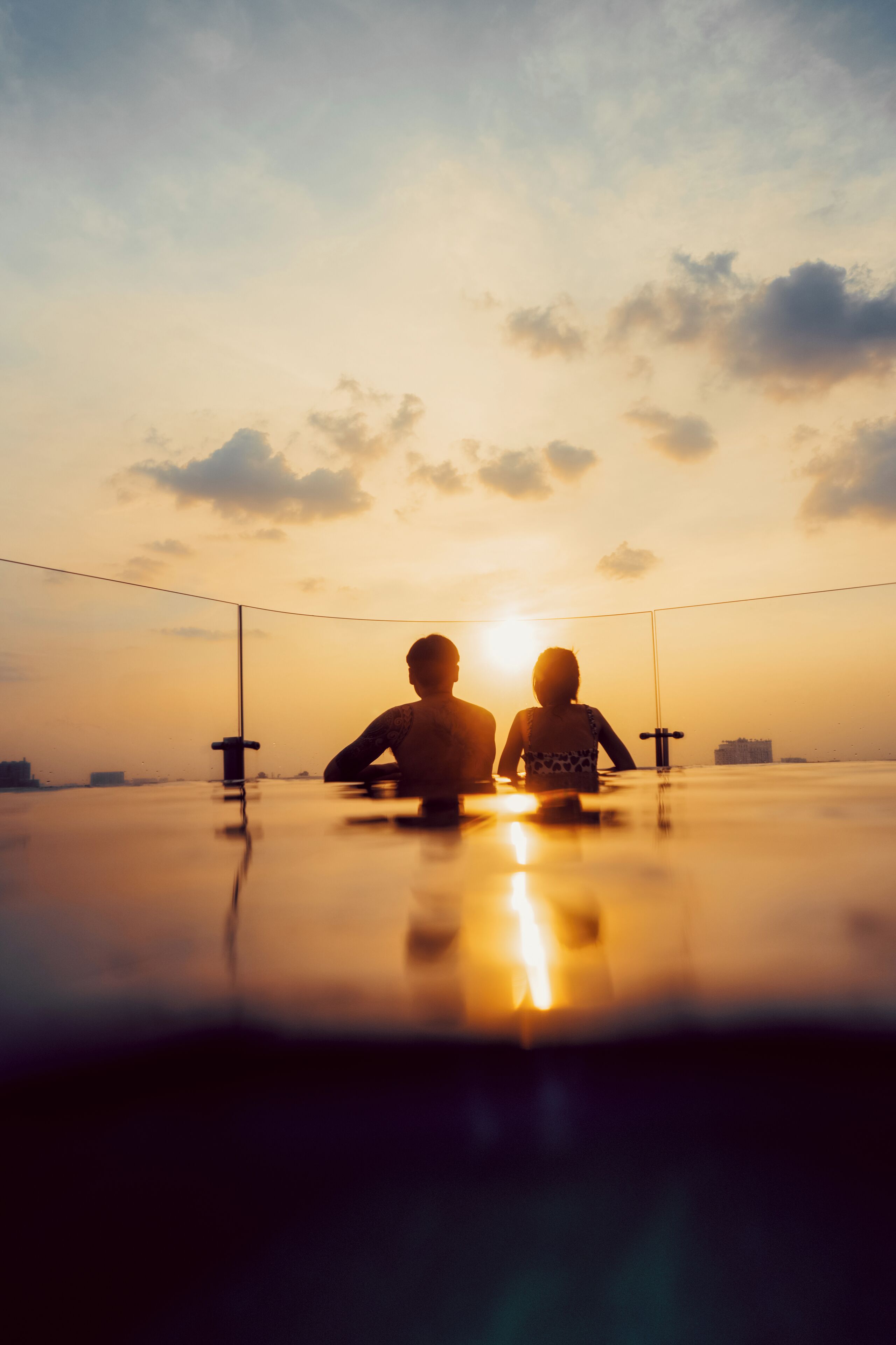 outdoor pool, open 6:00 am to 8:00 pm, pool loungers