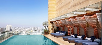 Hôtel des Arts Saigon - MGallery Collection