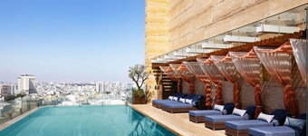 Hôtel des Arts Saigon - MGallery Collection