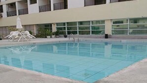Outdoor pool - Atlântico Palace (Rio de Janeiro)