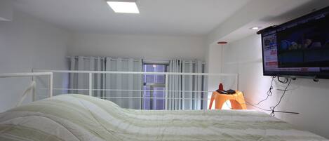 Standard-Apartment, 1 Schlafzimmer, Kochnische | 1 Schlafzimmer, Bügeleisen/Bügelbrett, kostenloses WLAN