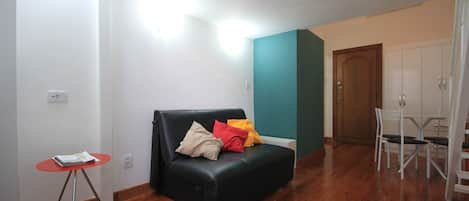 Standard-Apartment, 1 Schlafzimmer, Kochnische | Wohnzimmer