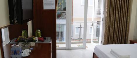 Deluxe Double Room | Minibar, desk, free WiFi