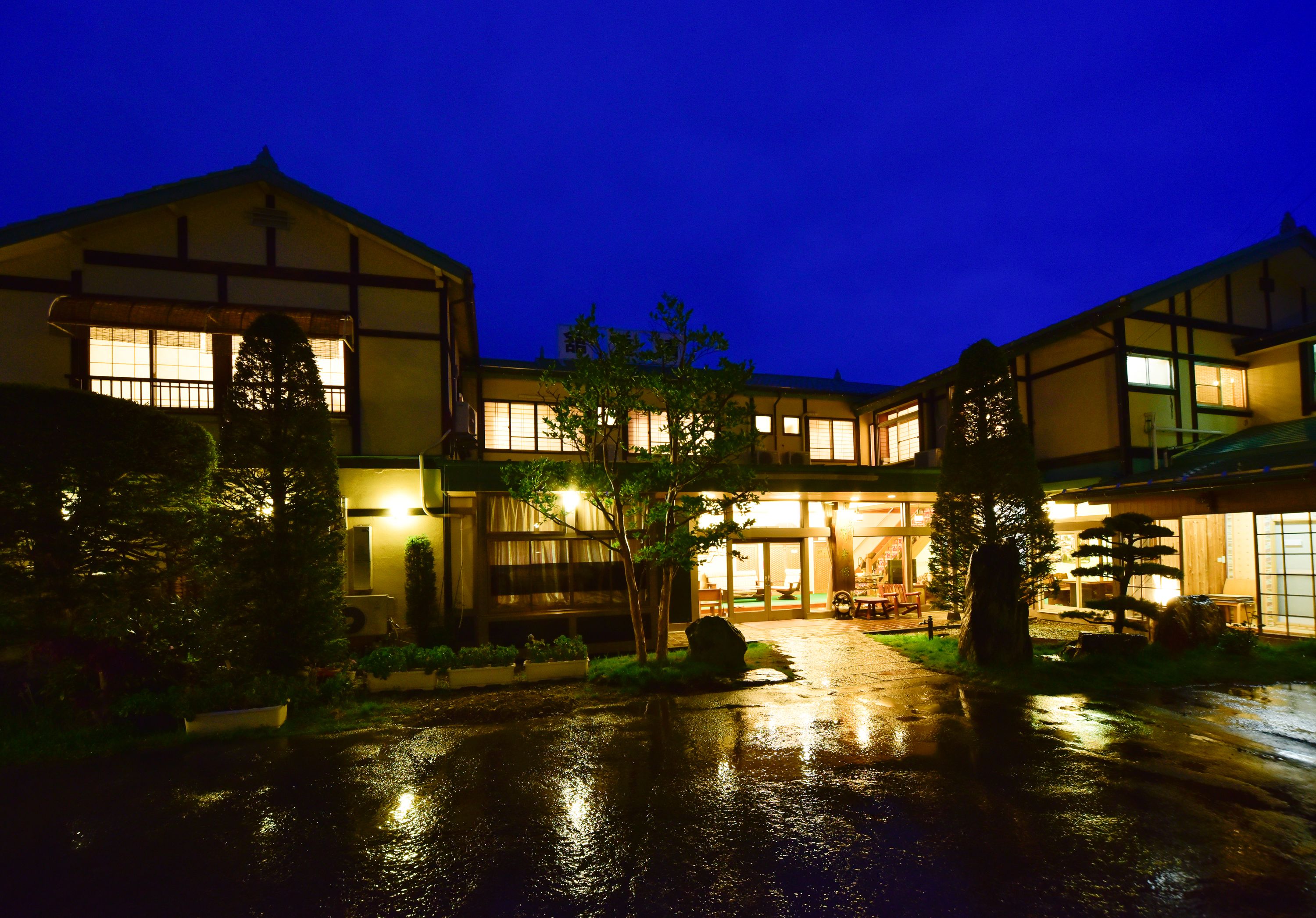 Front of property - evening/night