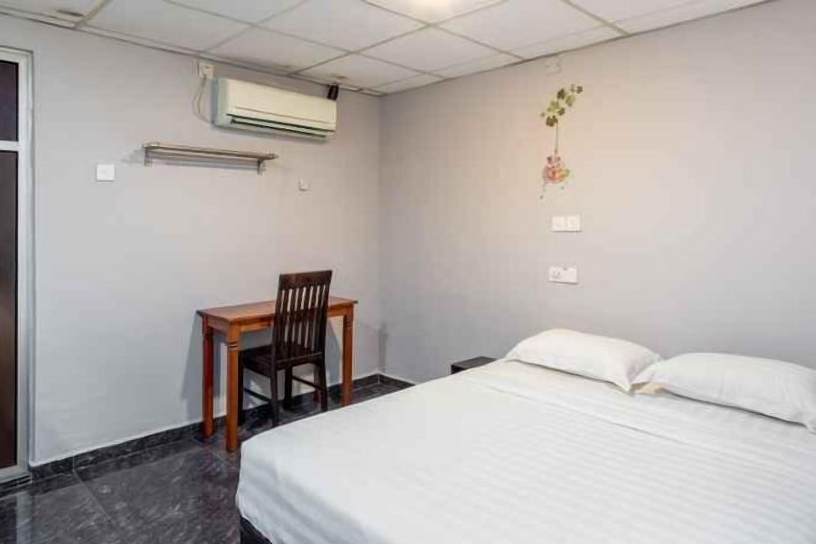 ตู้นิรภัยในห้องพัก, โต๊ะทำงาน, Wi-Fi ฟรี