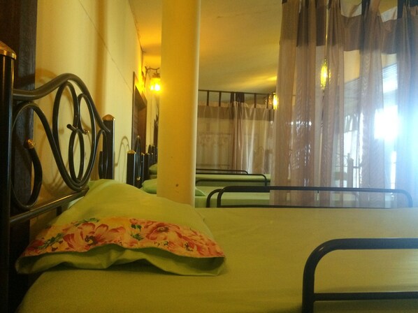 Mixed Dorm 16 Beds A/C | 무료 WiFi