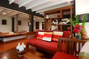 Espace de soins pour les couples, massages thaïs, soins de réflexologie