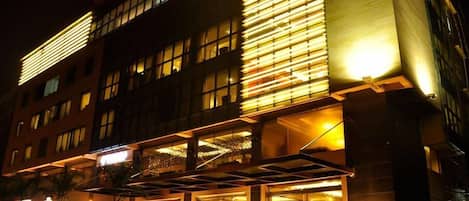 Front of property - evening/night