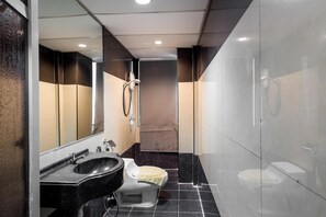 Douche, serviettes fournies