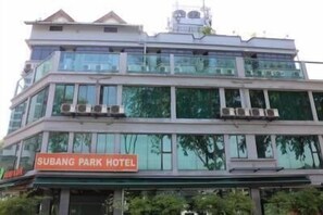 Front of property - Subang Park Hotel (Subang Jaya)