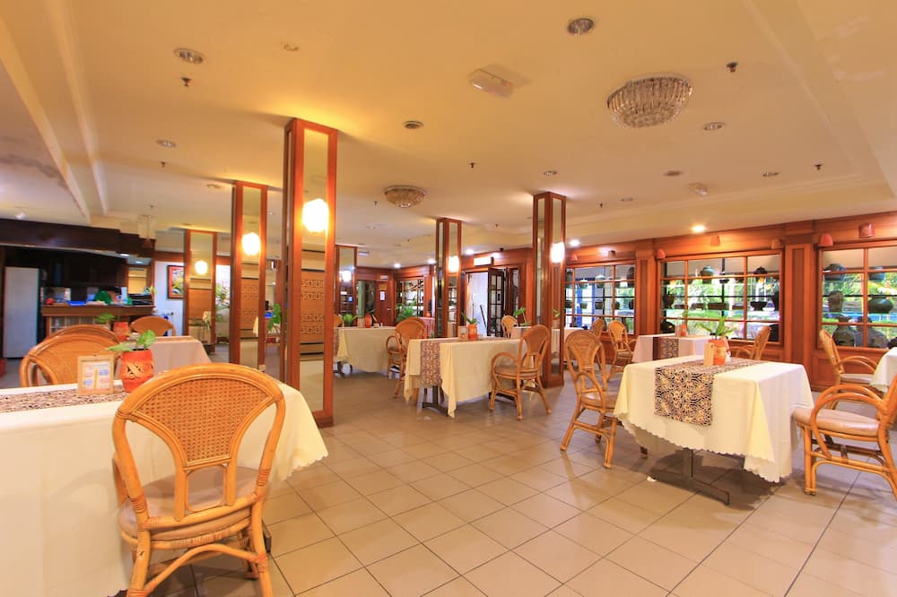 Telang Usan Hotel