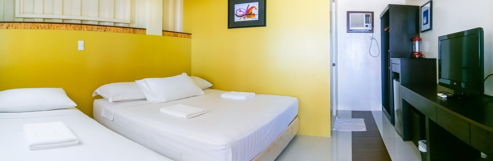 ocean view | 1 bedroom, premium bedding, in-room safe, laptop workspace