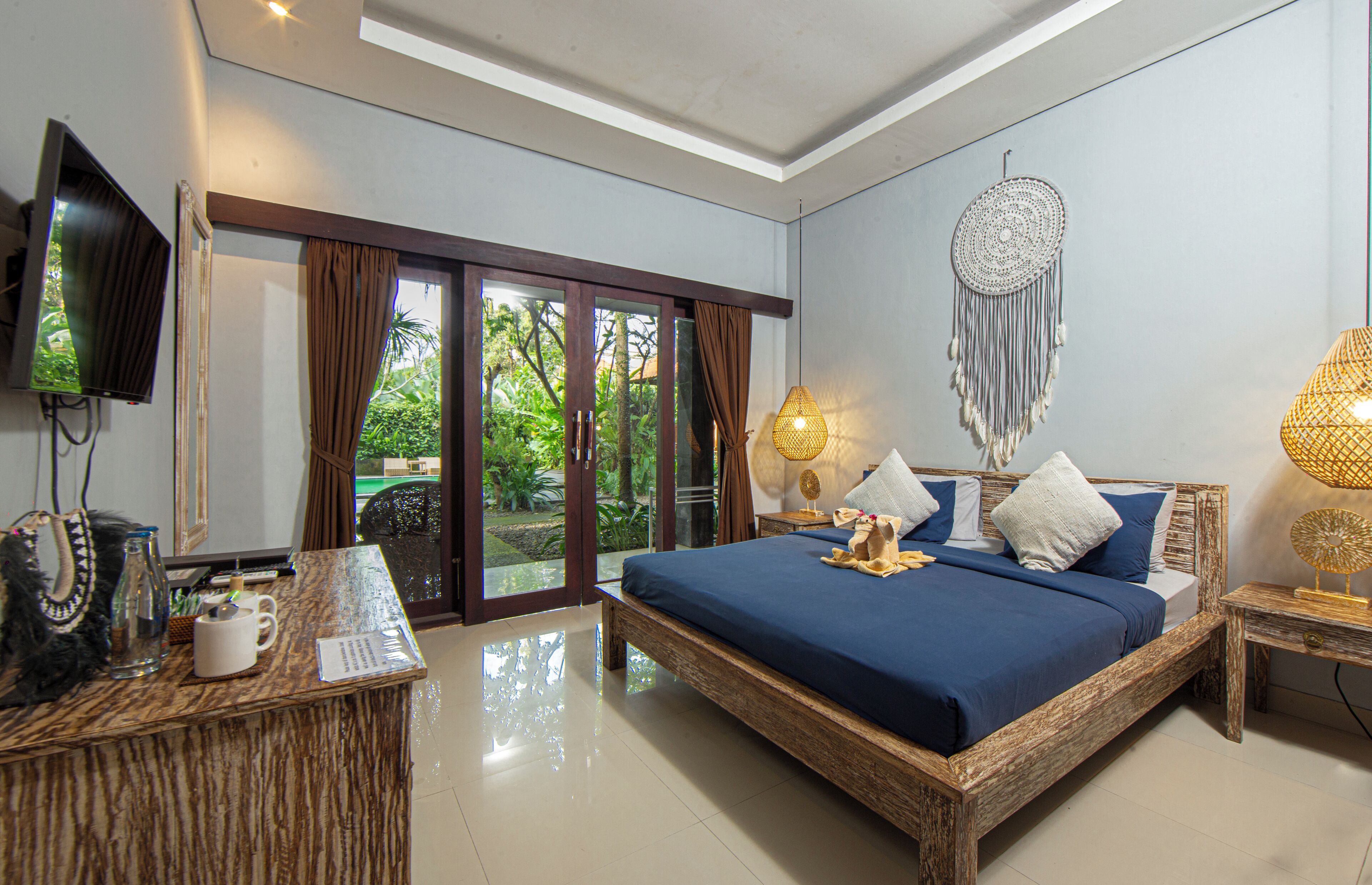 Superior Room, 1 King Bed, Pool View | Premium bedding, Select Comfort beds, individually decorated