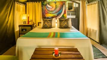1 Schlafzimmer, hochwertige Bettwaren, individuell dekoriert