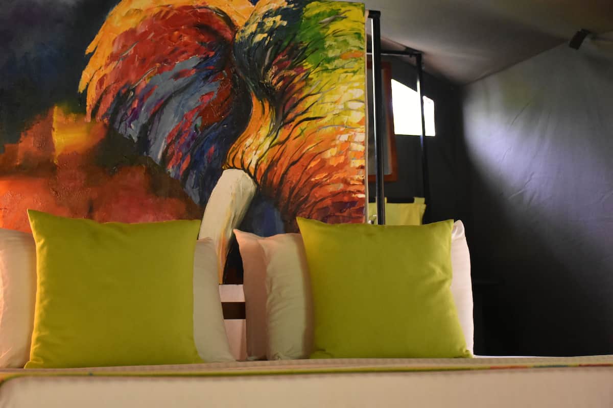 1 bedroom, premium bedding, individually decorated