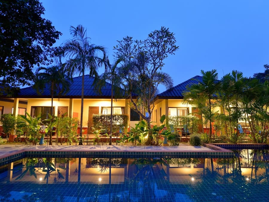 Outdoor pool, sun loungers