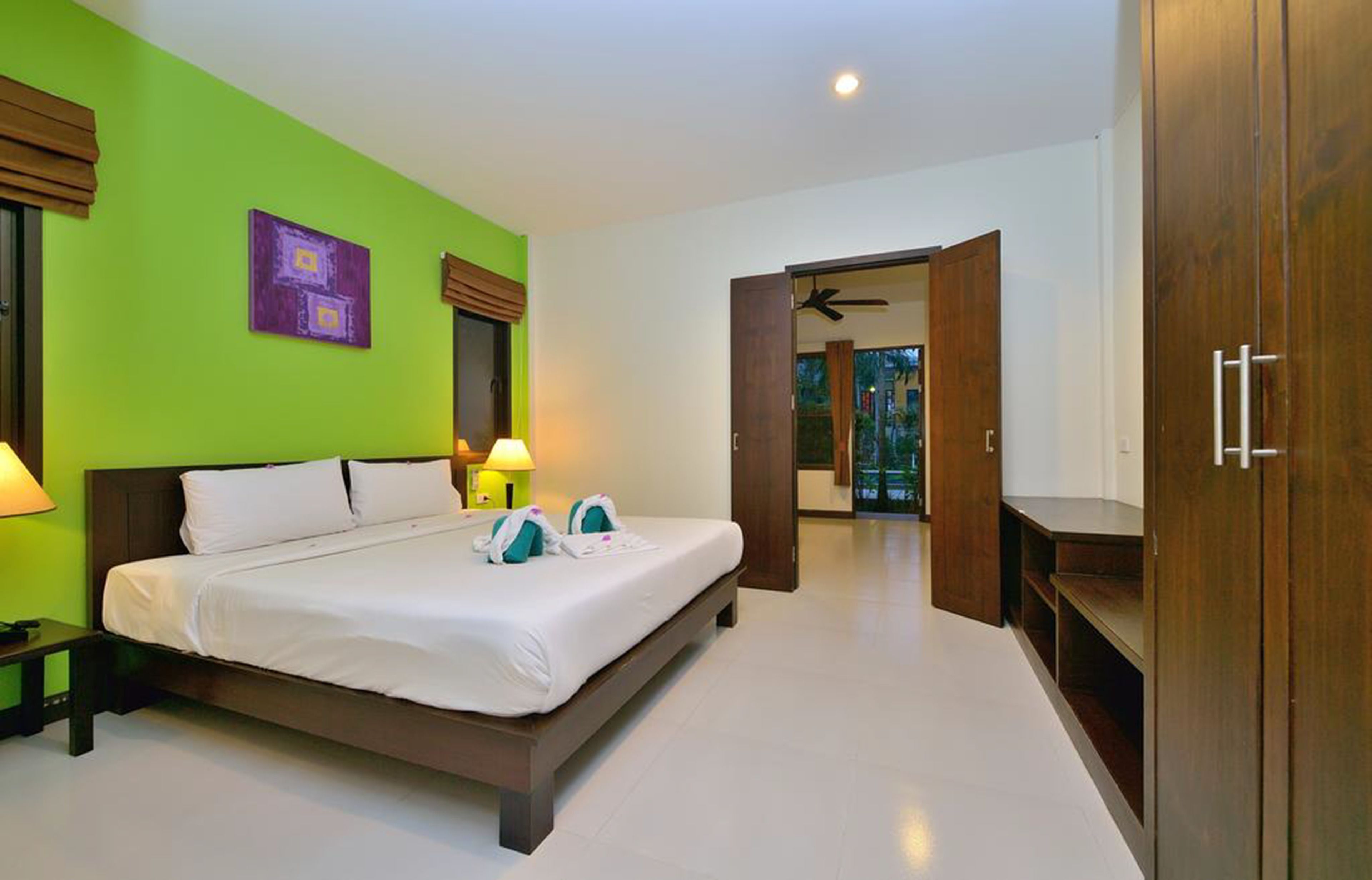 superior room | in-room safe, rollaway beds, free wifi