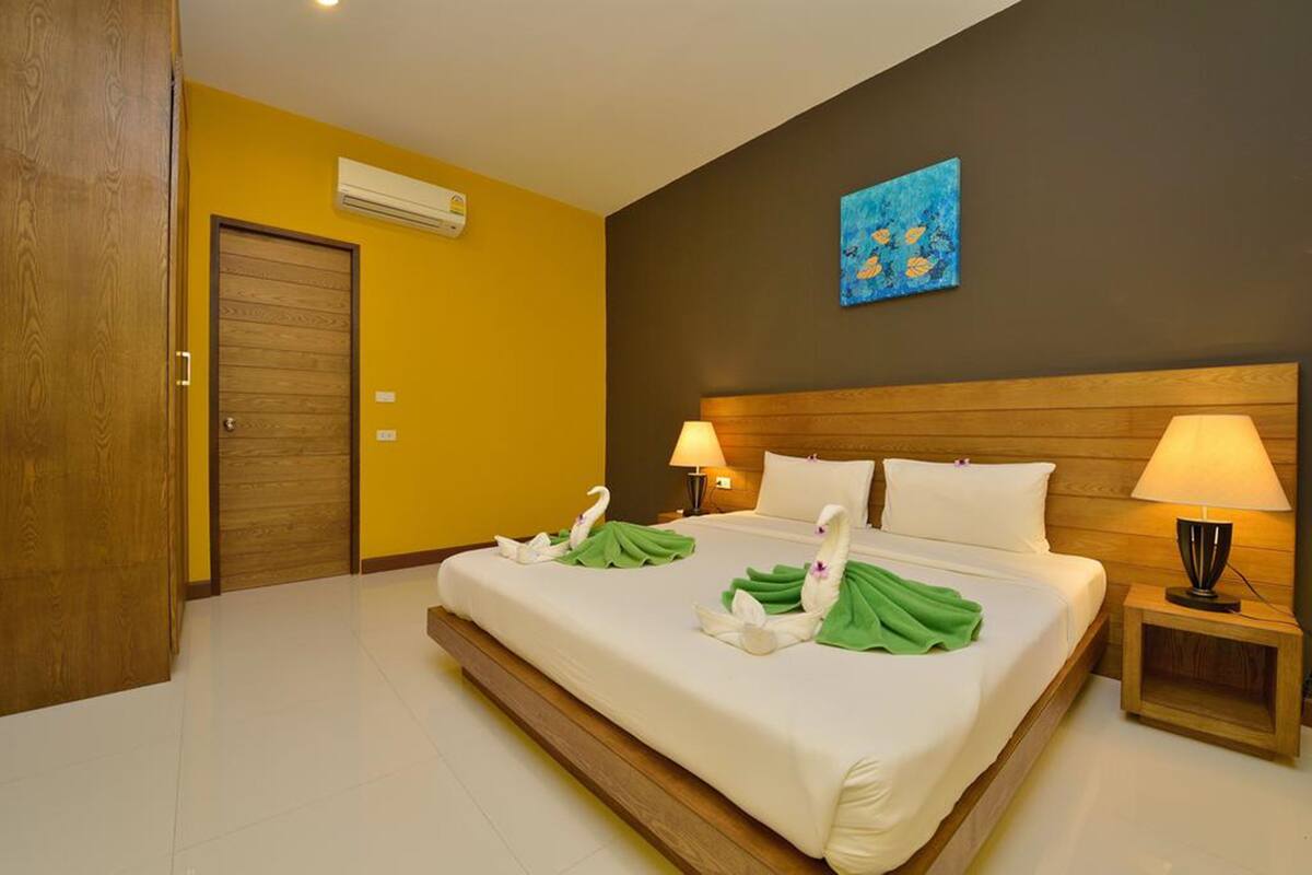 superior room | in-room safe, rollaway beds, free wifi