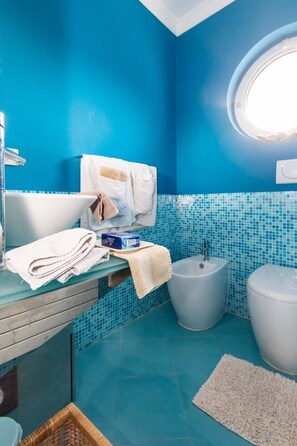 Bathroom - Il Mirto Bed and Breakfast (Imperia)