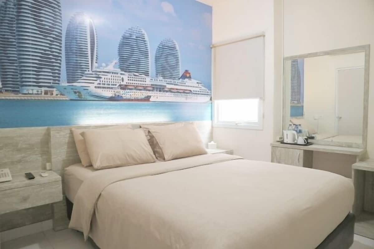 superior room | premium bedding, desk, free wifi, bed sheets