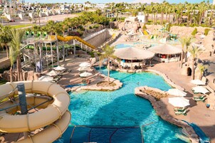 12 outdoor pools