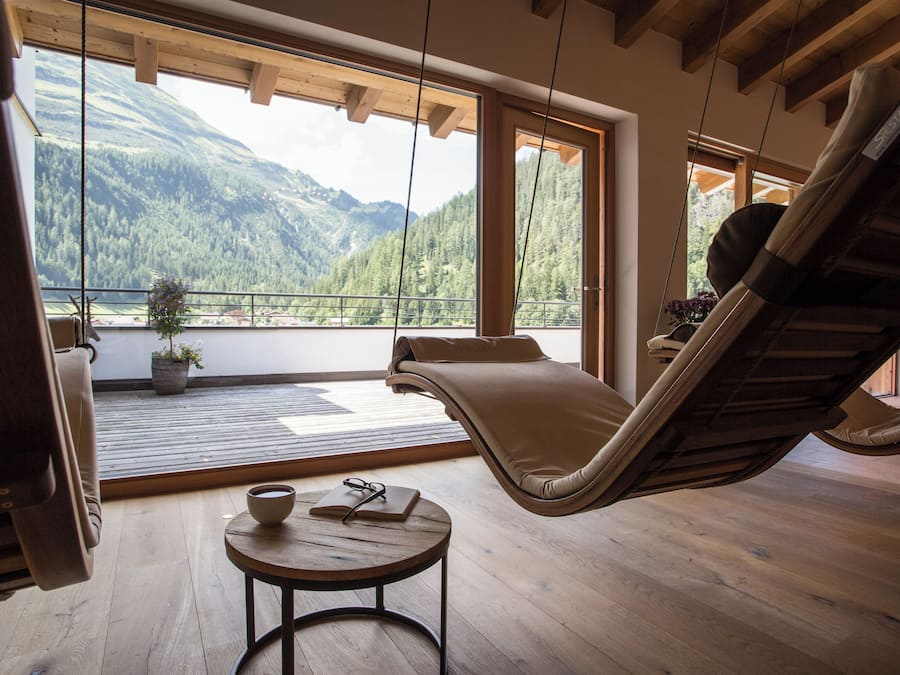 Massages aux pierres chaudes, massages sportifs, soins du visage