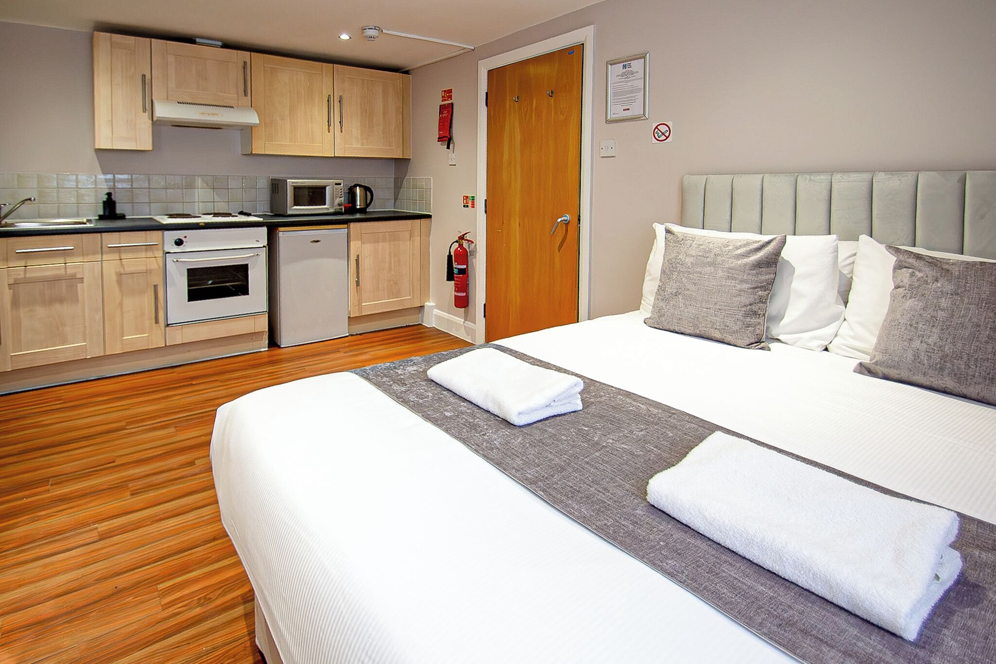 Desk, iron/ironing board, free WiFi, bed sheets