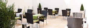 Daily buffet breakfast (EUR 15 per person)